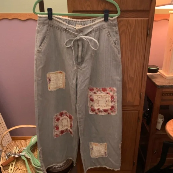 POL Striped Flare Jeans with Floral Patches - Picture 2 of 2